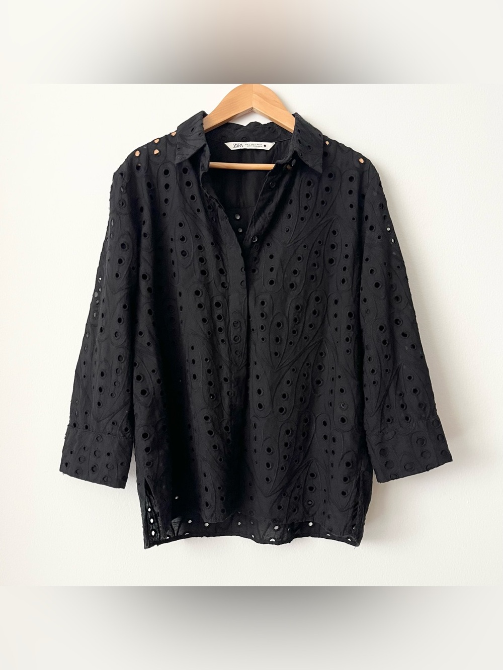 Zara Women's Eyelet Blouse Shirt Black Size S Cotton Button Front 3/4 Sleeve